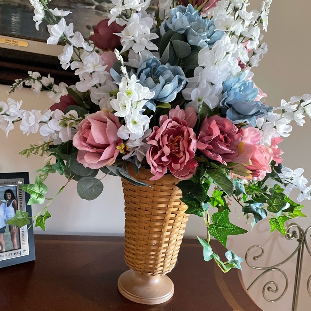 Longaberger Collectors Floral Vase Basket